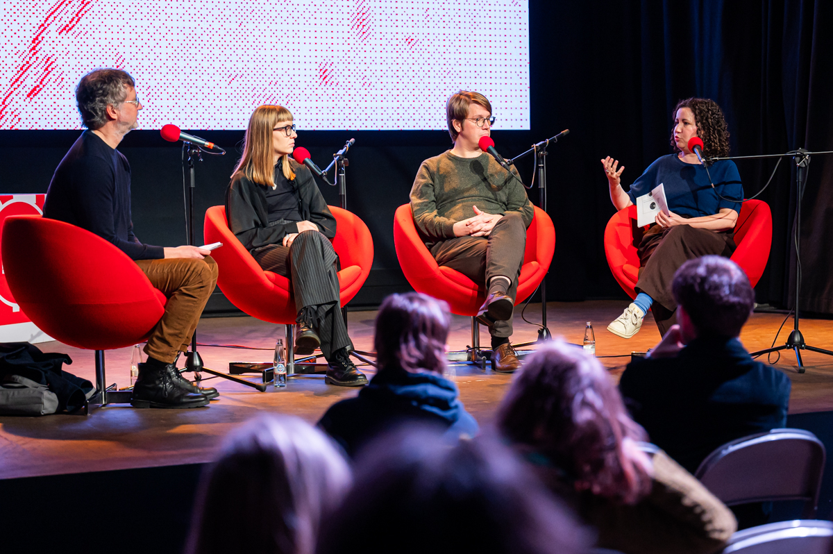  Sven von Reden, Katharina Schröder, Jonathan Franzen, Jenny Krüger v. l. © Duisburger Filmwoche, Foto: Simon Bierwald 